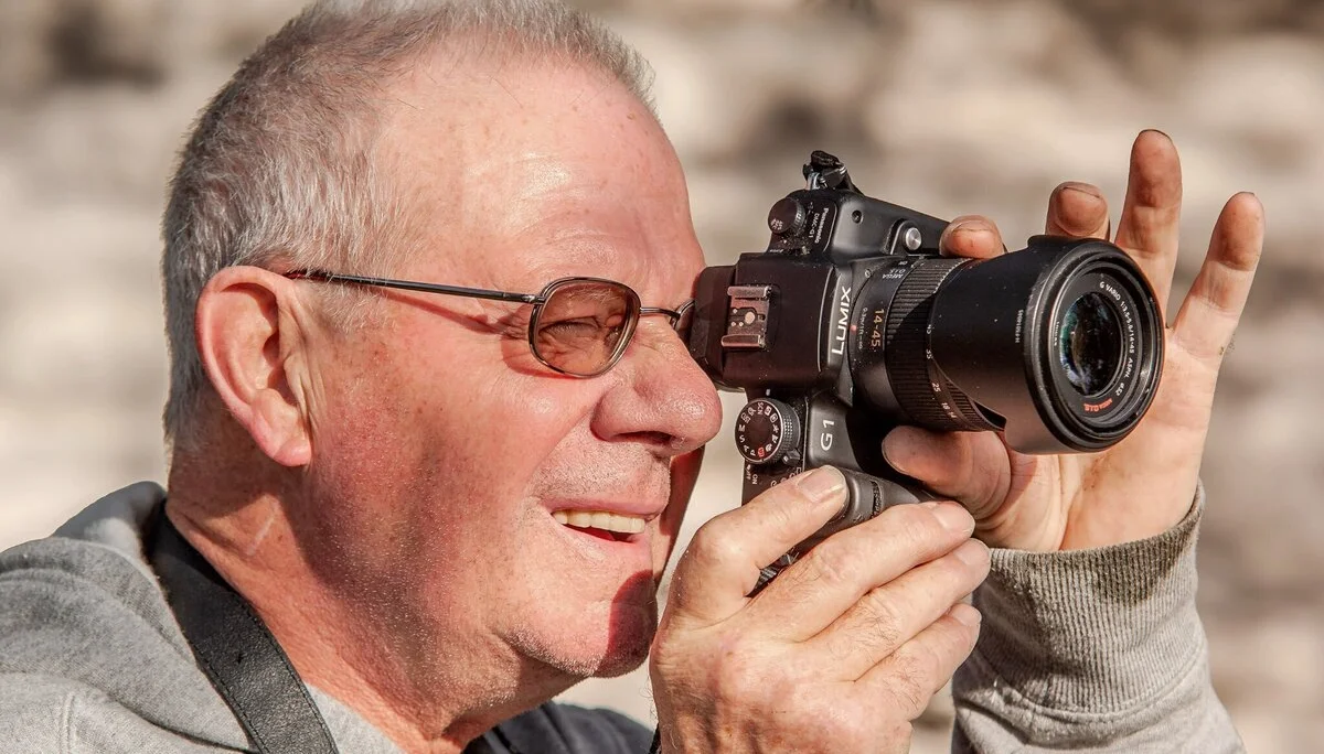 Lothar Roßner beim Fotografieren | © DAV Leipzig