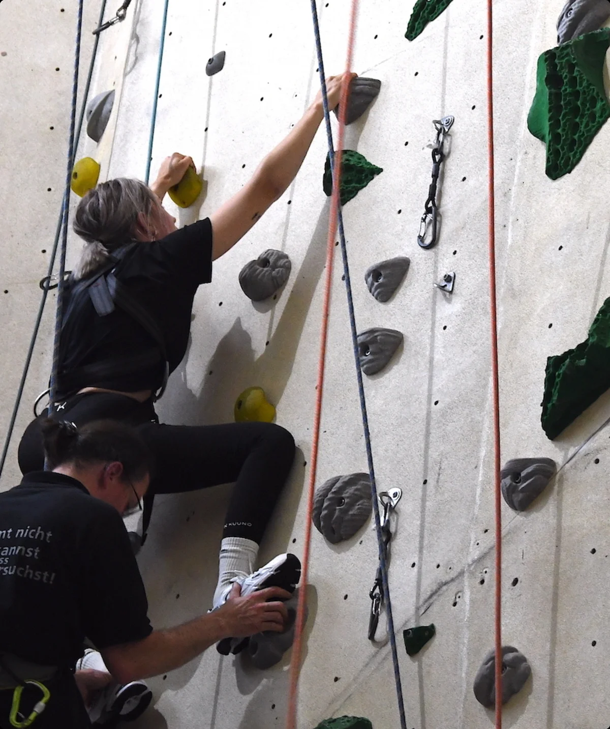 Paraclimbing Kletterhalle No Limit | © DAV Leipzig / Simone Zimmermann