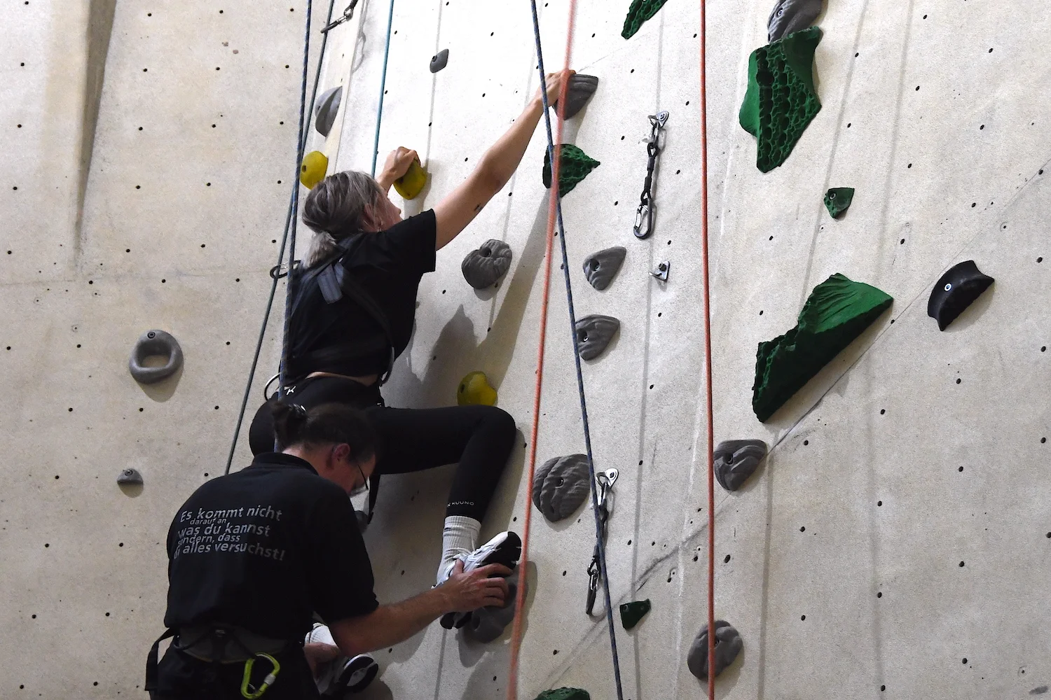 Paraclimbing Kletterhalle No Limit | © DAV Leipzig / Simone Zimmermann