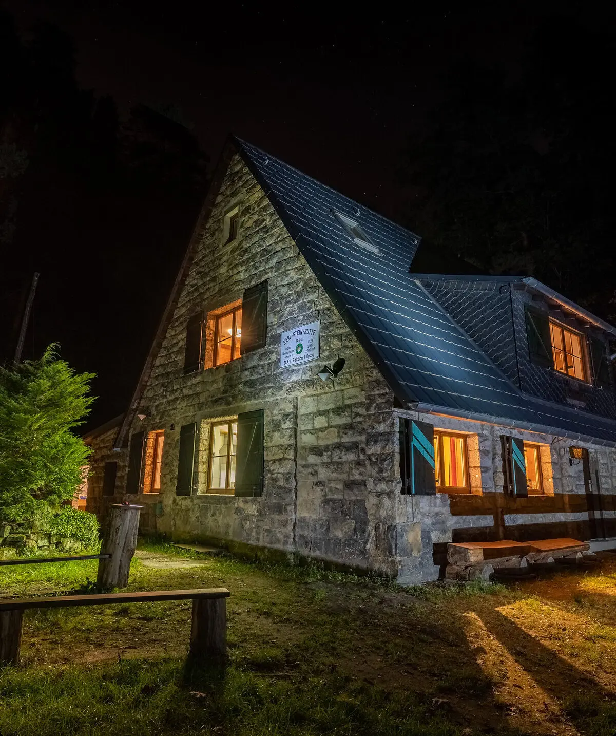 Karl-Stein-Hütte bei Nacht | © Manuel Osburg
