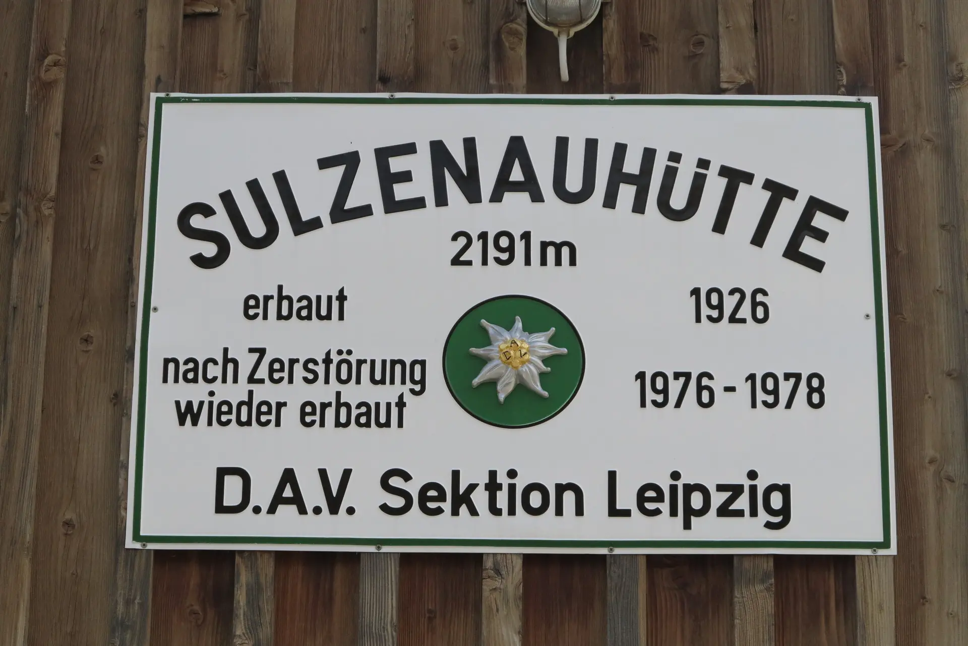 Schild Sulzenauhütte DAV Sektion Leipzig | © Peter Zahn