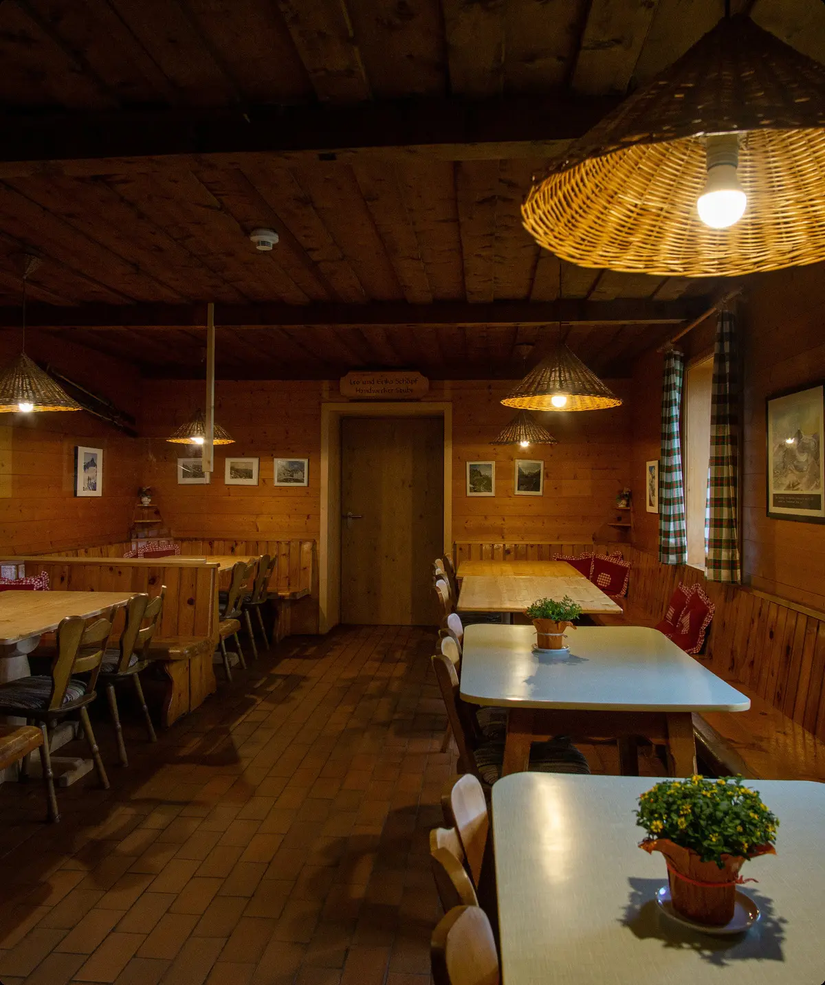 Sulzenauhütte Gastraum | © M.Dierks